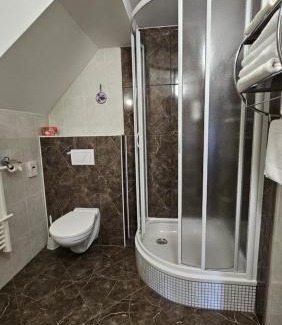 Teplice nad Metuji House | Discover Penzion Čtyřlístek: Oceanfront Haven with Spa