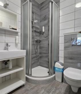 Teplice nad Metuji House | Discover Penzion Čtyřlístek: Oceanfront Haven with Spa
