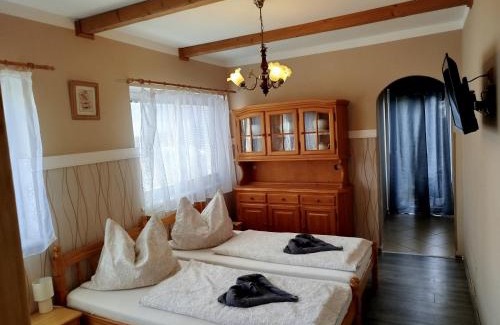 Frantiskovy Lazne House | Discover Penzion Žírovice with Hot Tub & Kitchen Access