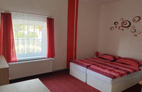Nove Sedlo House | Discover Penzion a hospůdka U Anny: Family-Friendly Escape