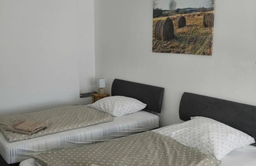 Stary Plzenec Hotel | Discover Penzion a Restaurace Na Jízdárně: Family-Friendly Haven