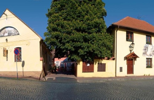Krivoklat House | Pet-Friendly Escape at Penzion a Restaurace Nad Hradem