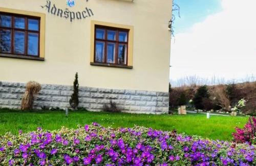Adrspach House | Discover Penzion Adršpach u Báry: 9/10 Guest-Rated Retreat