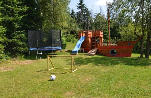Mala Upa House | Discover Penzion Apalucha: Pet-Friendly Retreat, 9.6/10