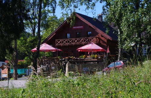 Spicak House | Family-Friendly Penzion Avalanche with On-Site Dining