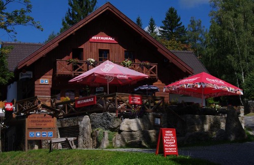 Spicak House | Family-Friendly Penzion Avalanche with On-Site Dining