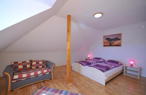 Spisske Podhradie House | Experience Penzion Chalupka: Family-Friendly Retreat with Hot Tub