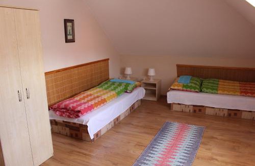Spisske Podhradie House | Experience Penzion Chalupka: Family-Friendly Retreat with Hot Tub