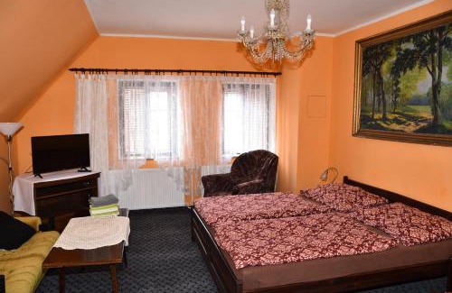 Osecna House | Discover Penzion Dřevěnka: Pet-Friendly & Rated 9/10