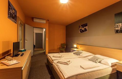 Zlin House | Guest Rated Penzion ER1: Family-Friendly & Accessible Stay