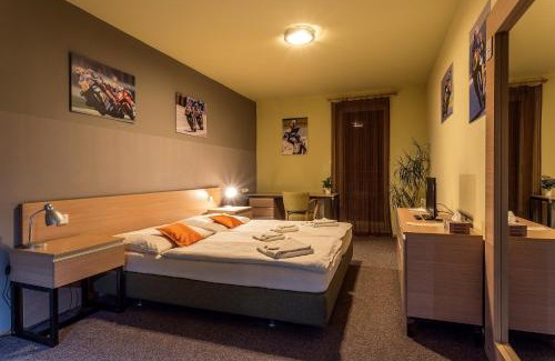 Zlin House | Guest Rated Penzion ER1: Family-Friendly & Accessible Stay
