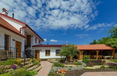 Mikulcice Apartment | Top-Rated Child-Friendly Stays at Penzion Folklór na Gruntě