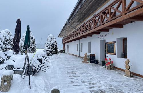 Horni Luby House | Perfect Getaway at Penzion Golf Luby: Guest Rated 10/10