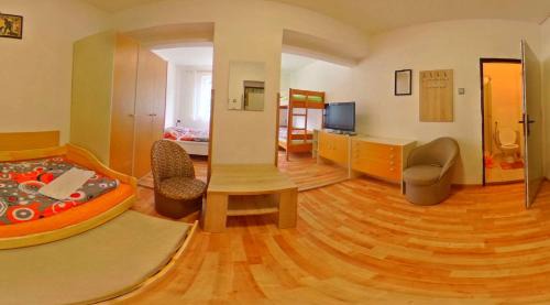 Kraliky House | Cozy Penzion Heřmanice: Family-Friendly with Pool & Breakfast