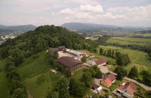 Roznov Pod Radhostem House | Oceanfront Penzion Hradisko: Guest Rated 9.1, Family-Friendly