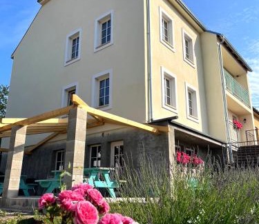 Boretice House | Pet-Friendly Penzion Jako Ze Škatulky with Family Amenities