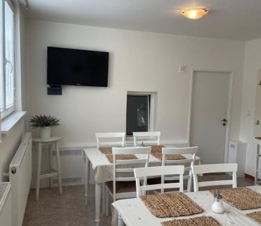 Luhacovice House | Welcoming Penzion Ječmínek: Family-Friendly Retreat