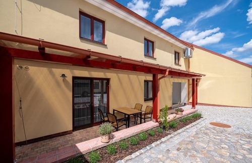 Trebon House | Family-Friendly Escape at Penzion Kamenný dvůr - 9.1/10