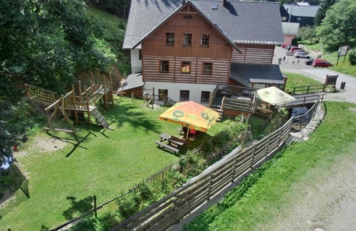 Rokytnice nad Jizerou House | Guest Rated 10/10: Penzion Kaminek with Hot Tub & Kitchen