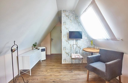 Tabor House | Discover Comfort at Penzion Kostnický dům: Family-Friendly Stay