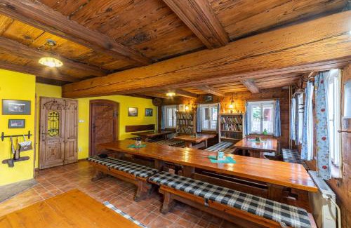 Krasna Lipa Hotel | Guest Rated Penzion Na Bělidle: Pet & Child Friendly Stay