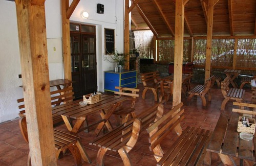 Vetrni Hotel | Top-Rated Penzion Na Cihelně: Pet-Friendly & Family Welcoming