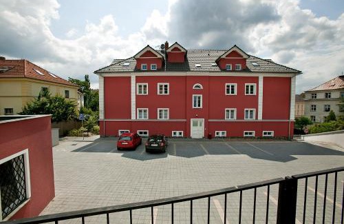 Usti nad Labem House | Pet Friendly Penzion Na Hvězdě with High Guest Ratings