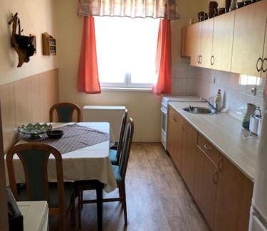 Kladruby Cabin | Pet-Friendly Retreat at Penzion Na Prachárně Awaits You