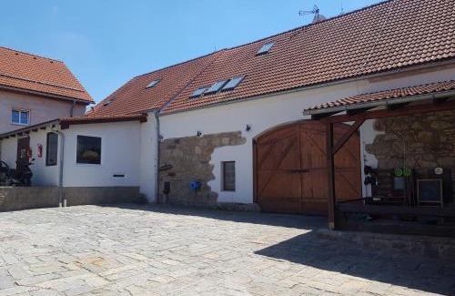 Brezova House | Discover Penzion na statku Březová: Pet-Friendly Retreat