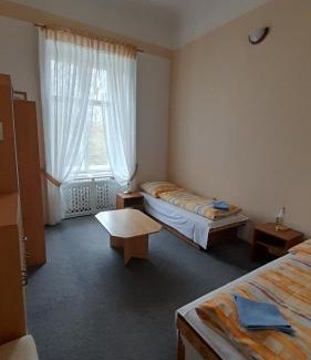 Bartosovice House | Cozy Stay at Penzion na zámku with Family-Friendly Amenities