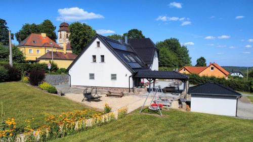 Milire House | Discover Penzion Na Zlaté cestě: Top-Rated with Hot Tub