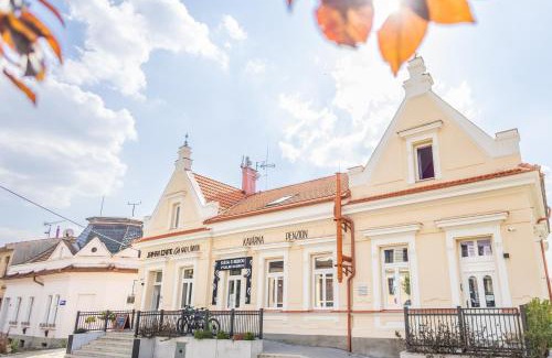 Uhersky Brod House | Comfortable Stay at Penzion Nad Lávkou with Breakfast