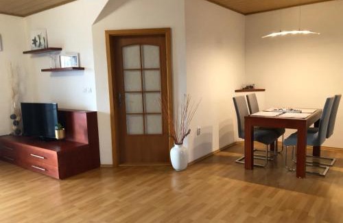 Obora House | Guest Rated Penzion Obora: Pet and Child Friendly Haven