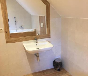 Marianske Lazne House | Pet-Friendly Penzion Olga: Great Amenities & 8.4 Rating