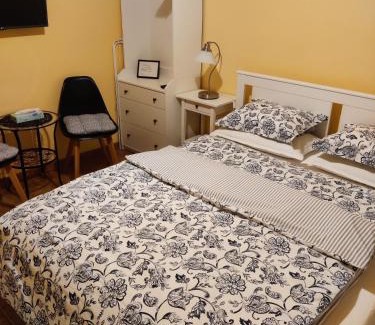 Chynov House | Inviting Penzion Pacovka: Top-Rated Stay with Hot Tub
