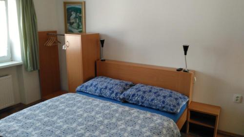 Mrakotin Apartment | Pet-Friendly Retreat at Penzion Pod Jáchymem - 9.6/10