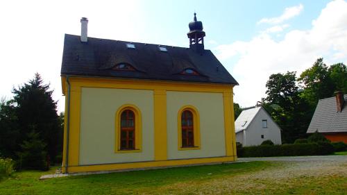 Hyncice pod Susinou House | Family-Friendly Retreat at Penzion Pod Zvonem, Rated 9/10