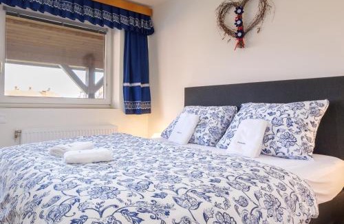 Podivin House | Charming Penzion POSADA with Oceanfront Views & Dining