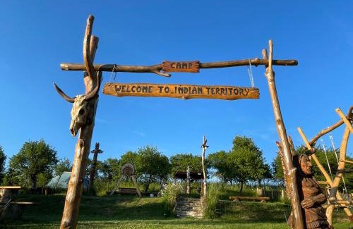 Pulcin House | Cozy Stay at Penzion Pulčínské Skály with Hot Tub Access