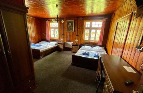 Rejviz Hotel | Relax at Penzion Rejviz: Oceanfront Retreat with Spa & Pool