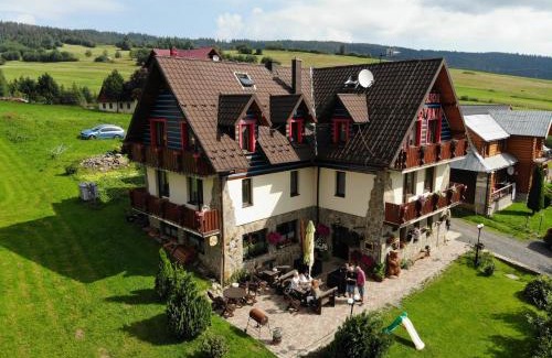 Zdiar House | Guest Favorite: Penzion Slovakia with Hot Tub & Dining