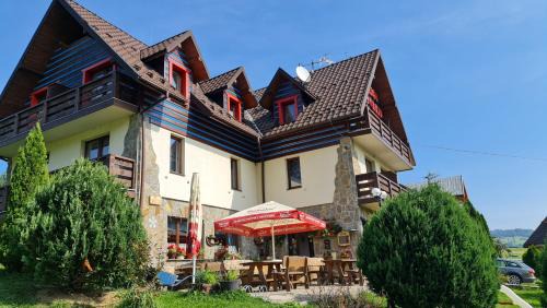 Zdiar House | Guest Favorite: Penzion Slovakia with Hot Tub & Dining