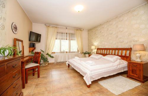 Luhacovice House | Top-Rated Penzion Sonáta: Pet Friendly & Family Amenities