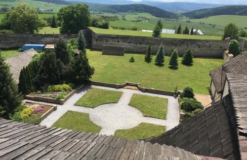 Spisske Podhradie House | Discover Penzion St. Martin: Pet-Friendly with Breakfast