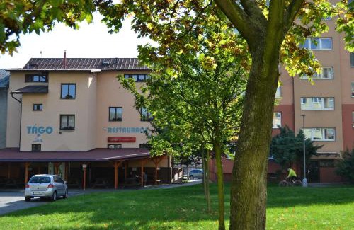 Bohumin House | Pet-Friendly Penzion Tágo Bohumín with Breakfast & Kitchen