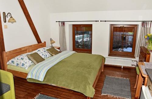 Horni Adrspach House | Discover Penzion Tuček Adršpach: Family-Friendly Retreat