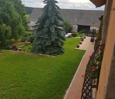 Ratiborske Hory House | Exceptional Penzion Tvrz Dub: Spa & Breakfast Awaits