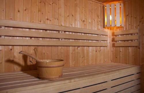 Dolni Zdar House | Discover Comfort at Penzion U Černého čápa with Hot Tub