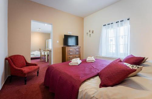 Kutna Hora House | Pet-Friendly Retreat at Penzion U Babky bylinkářky
