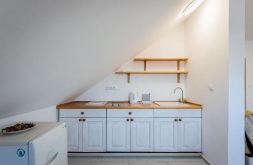 Kutna Hora House | Pet-Friendly Retreat at Penzion U Babky bylinkářky